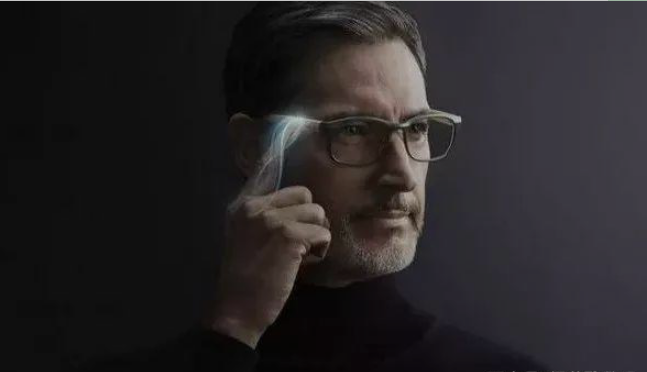 日本人又脑洞大开，发明可“变焦眼镜”？！