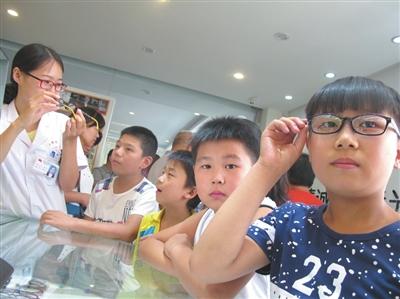 小孩近视眼镜不能轻易戴？小心弄巧成拙！