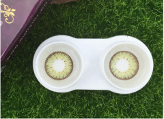 隐形眼镜必须用护理液浸泡储存吗？